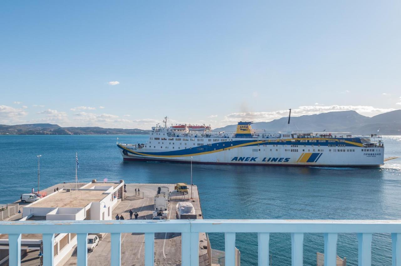 Il Porto Di Milos Adamantas  Buitenkant foto